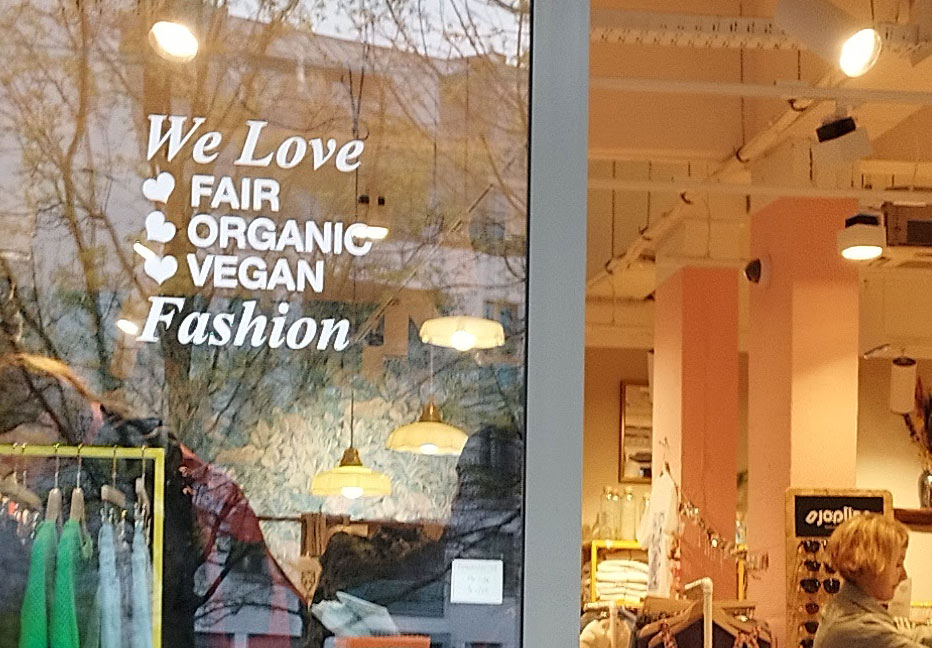 berlinvegano009-min Dear Goods